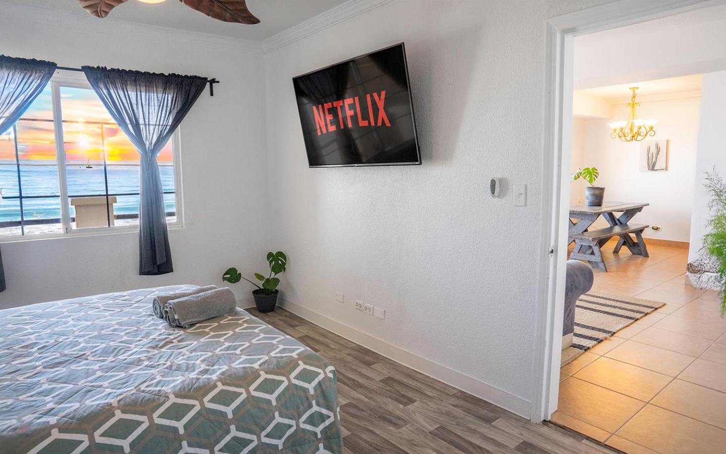Beachfront Two Bedroom With 3 Beds Tijuana Exterior photo